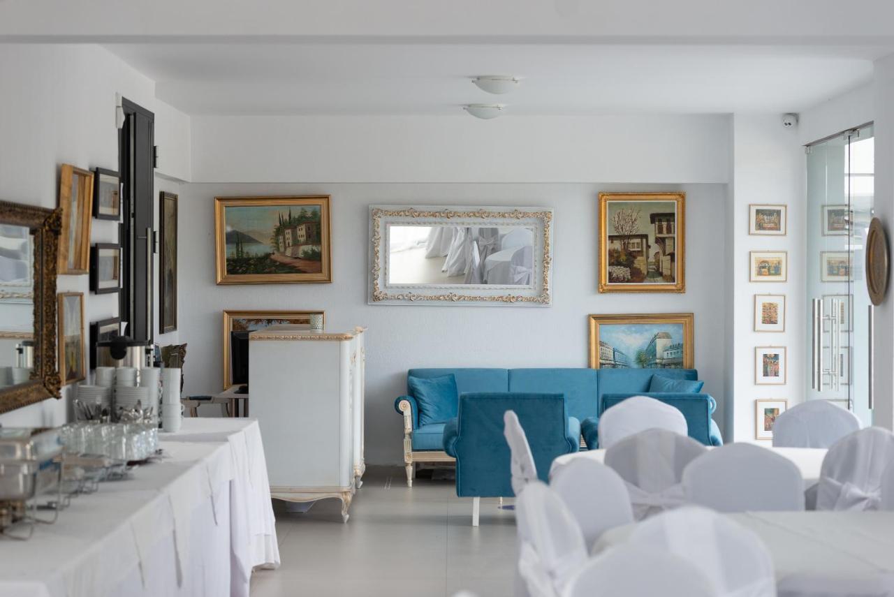 Light Blue Hotel Nea Kallikrateia Luaran gambar