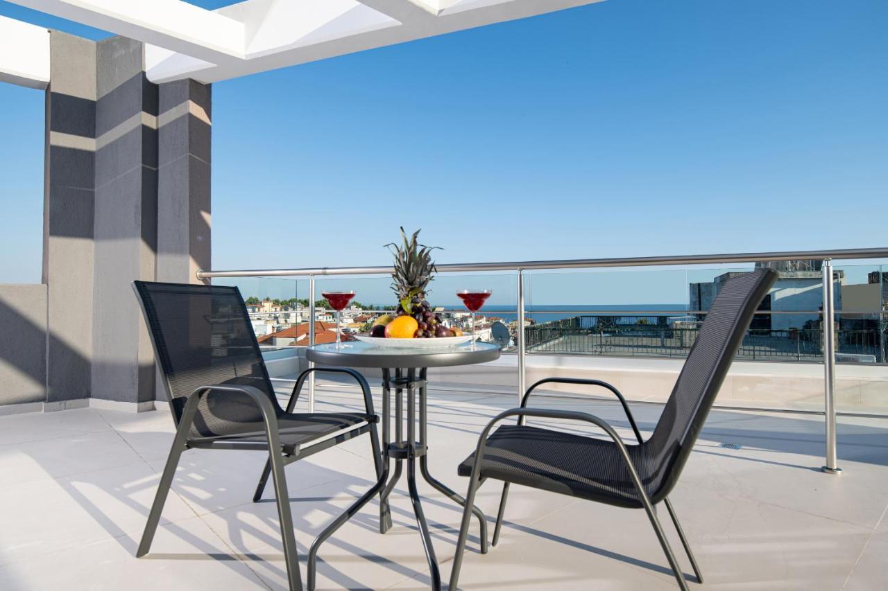 Light Blue Hotel Nea Kallikrateia Luaran gambar