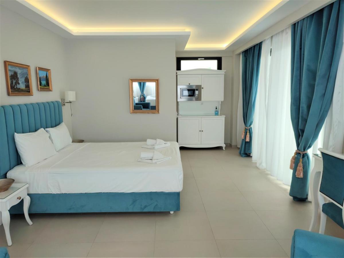 Light Blue Hotel Nea Kallikrateia Luaran gambar